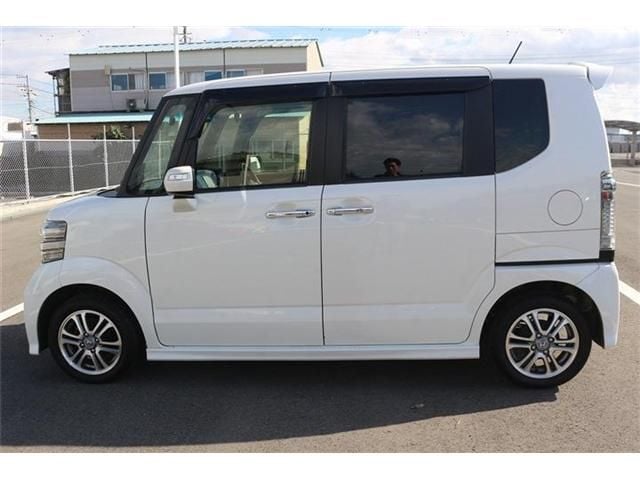 HONDA N BOX CUSTOM 2016