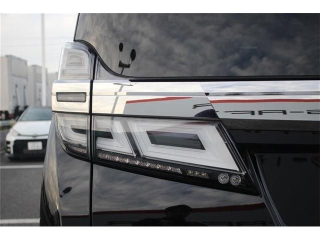 TOYOTA VELLFIRE  HYBRID 4WD 2019