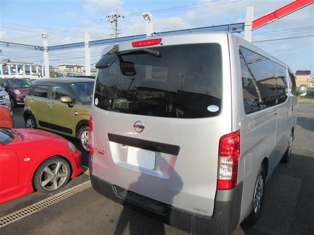 NISSAN NV350 CARAVAN 2020