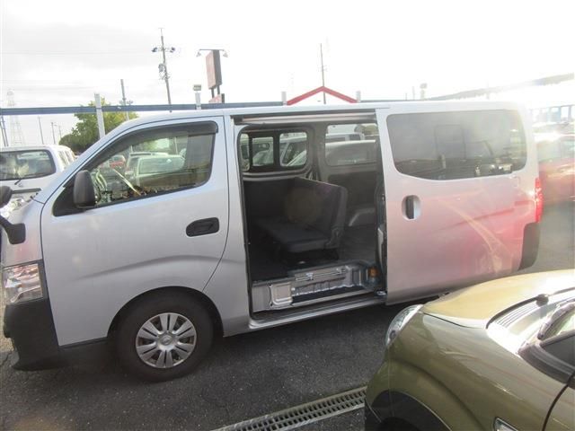 NISSAN NV350 CARAVAN 2020