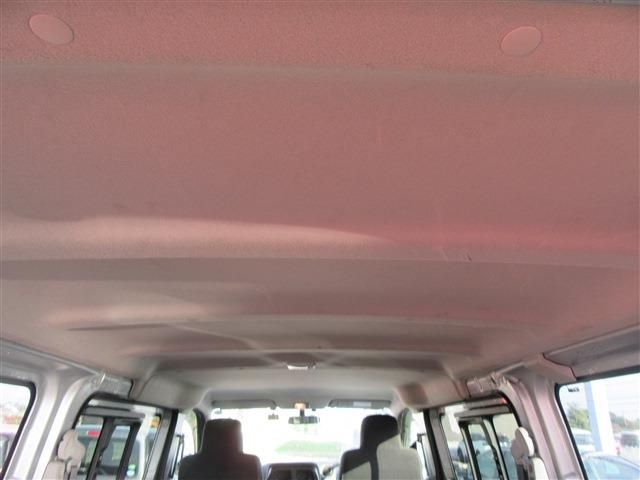 NISSAN NV350 CARAVAN 2020