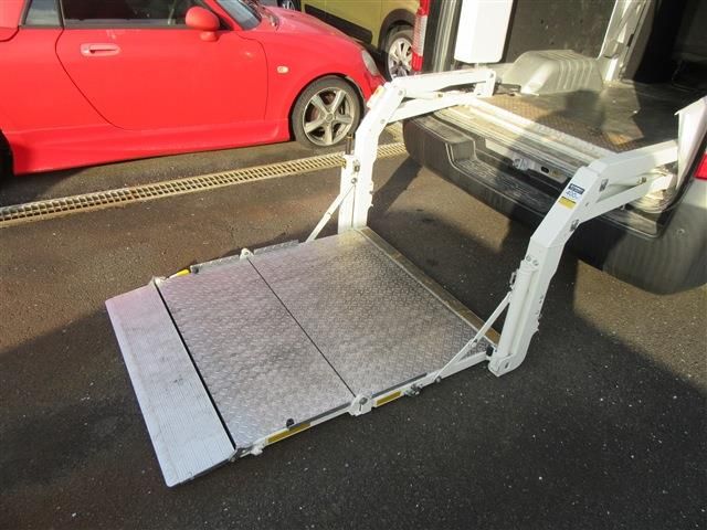 NISSAN NV350 CARAVAN 2020