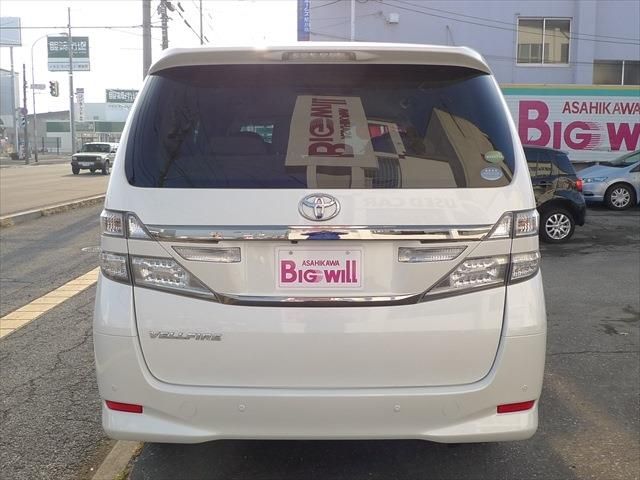 TOYOTA VELLFIRE 4WD 2013