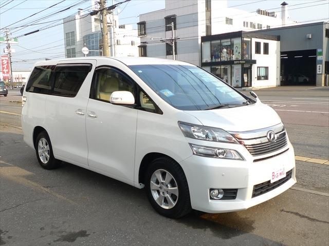 TOYOTA VELLFIRE 4WD 2013