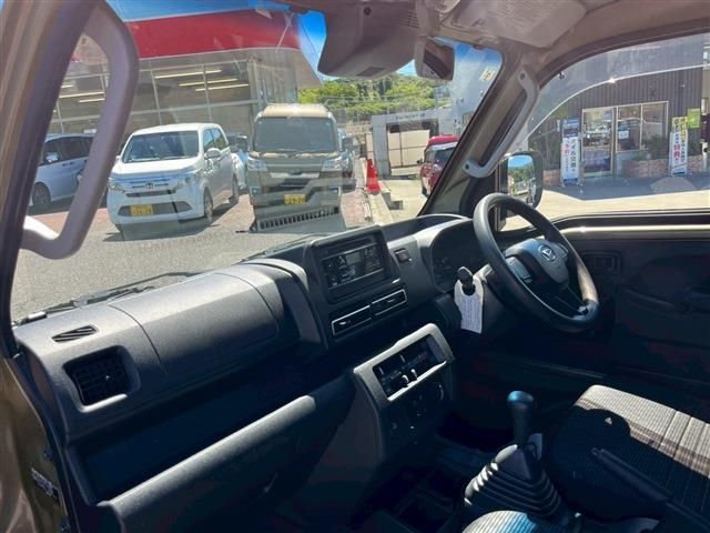 DAIHATSU HIJET truck 2022