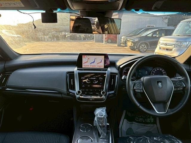 TOYOTA CROWN sedan hybrid 2019