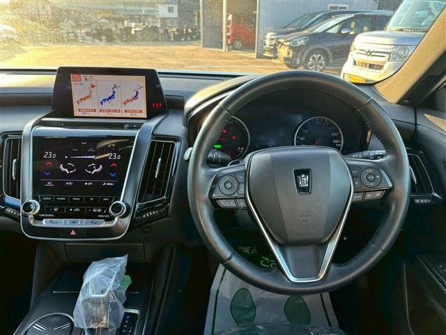 TOYOTA CROWN sedan hybrid 2019