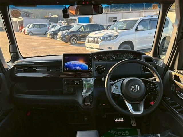 HONDA N BOX CUSTOM 2018