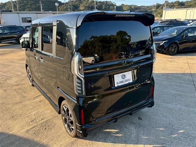 HONDA N BOX CUSTOM 2018