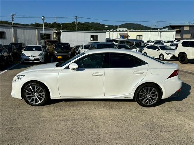 TOYOTA LEXUS IS300h 2014