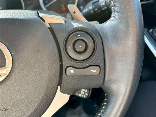 TOYOTA LEXUS IS300h 2014