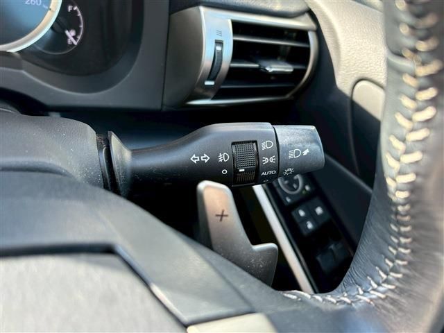 TOYOTA LEXUS IS300h 2014