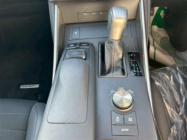 TOYOTA LEXUS IS300h 2014