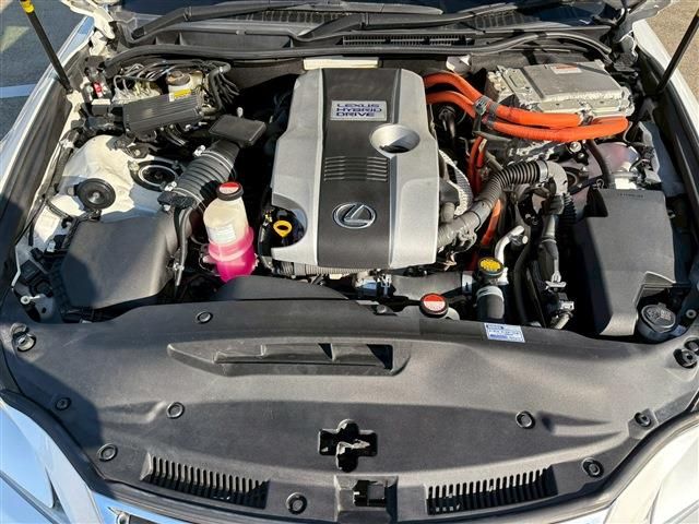 TOYOTA LEXUS IS300h 2014