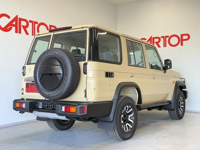 TOYOTA LANDCRUISER 70 2024