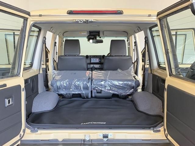 TOYOTA LANDCRUISER 70 2024