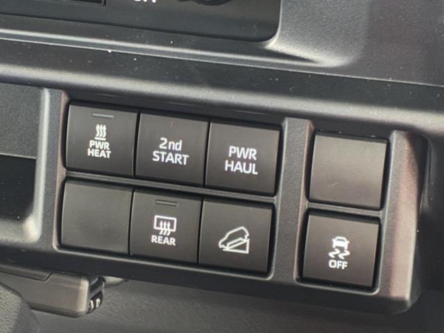 TOYOTA LANDCRUISER 70 2024