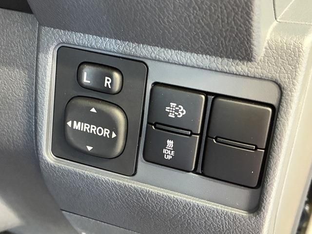 TOYOTA LANDCRUISER 70 2024