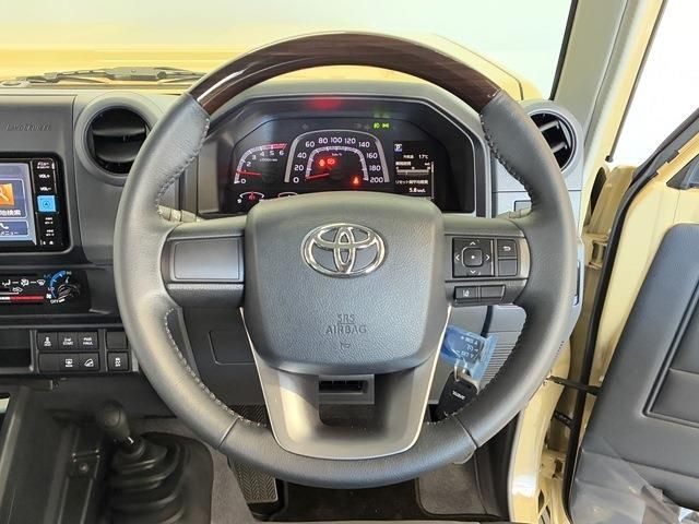 TOYOTA LANDCRUISER 70 2024