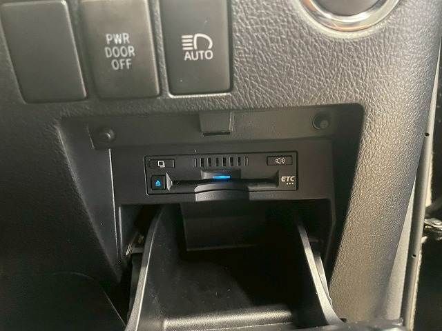 TOYOTA VELLFIRE 2020