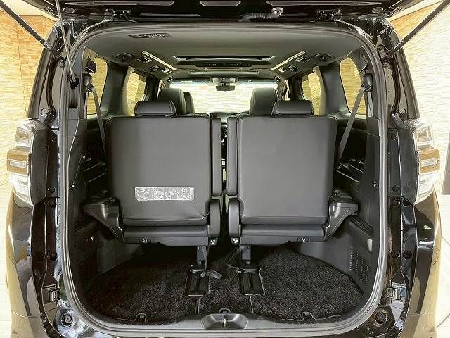 TOYOTA VELLFIRE 2020