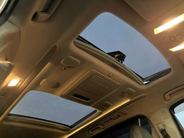 TOYOTA ALPHARD hybrid 4WD 2012