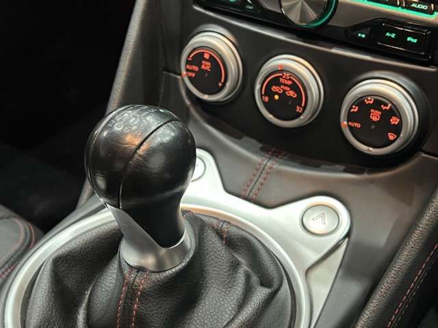 NISSAN FAIRLADY Z 2014