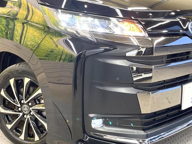 TOYOTA NOAH HYBRID 2023