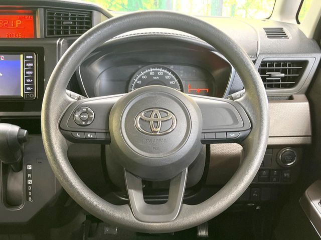 TOYOTA ROOMY 2022