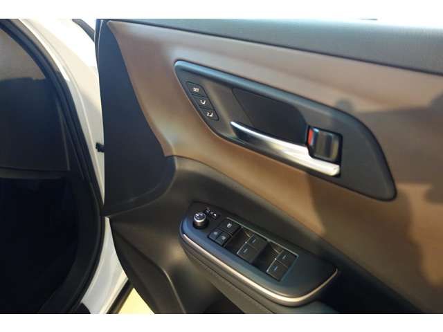 TOYOTA CROWN CROSSOVER 2023