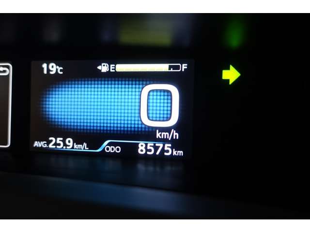 TOYOTA PRIUS PHV 2021