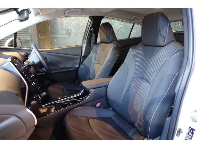 TOYOTA PRIUS PHV 2021