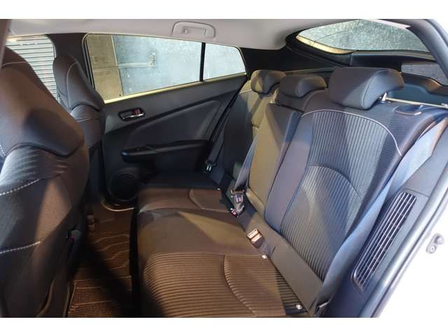 TOYOTA PRIUS PHV 2021