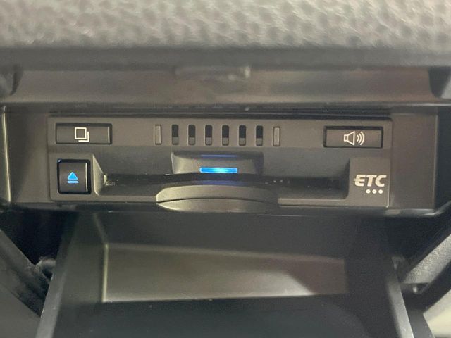 TOYOTA CAMRY HYBRID 2021