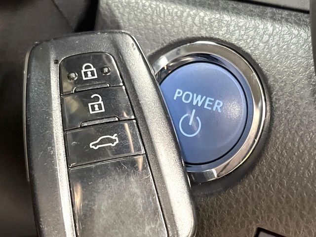 TOYOTA CAMRY HYBRID 2021