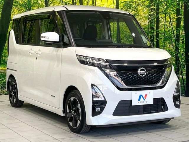 NISSAN ROOX 2021