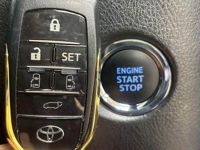 TOYOTA VELLFIRE 2020