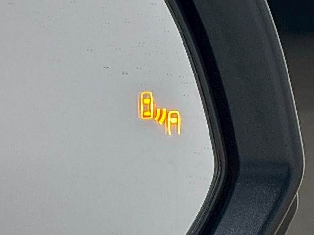 TOYOTA NOAH HYBRID 2022