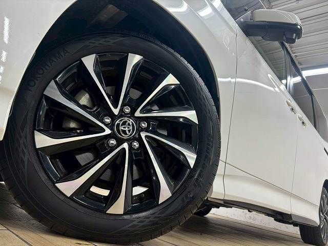 TOYOTA NOAH HYBRID 2022