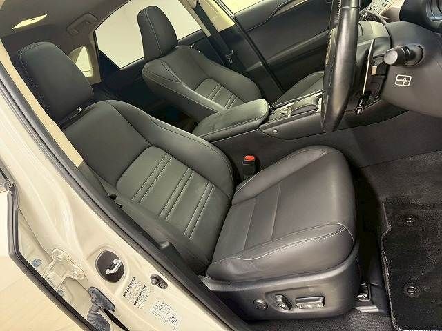 TOYOTA LEXUS NX300 2018