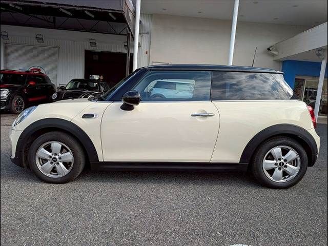 BMW MINI COOPER D 2019
