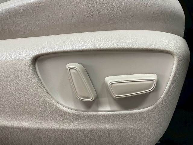 TOYOTA ALPHARD hybrid 4WD 2023