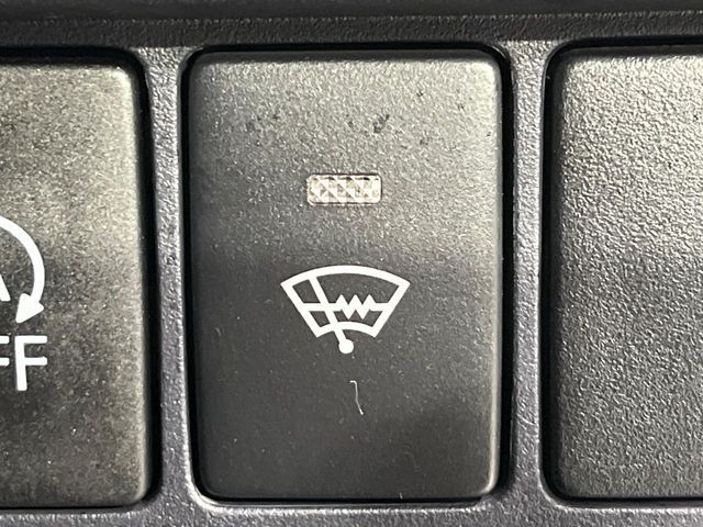 TOYOTA NOAH 4WD 2014