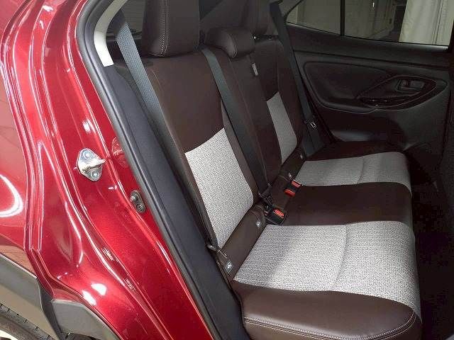 TOYOTA YARIS CROSS HYBRID 2021