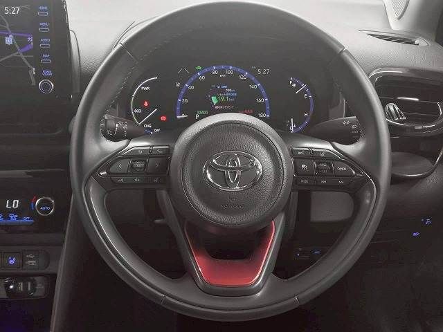 TOYOTA YARIS CROSS HYBRID 2021