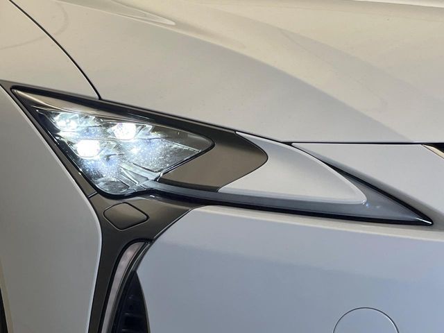 TOYOTA LEXUS LC500h 2018