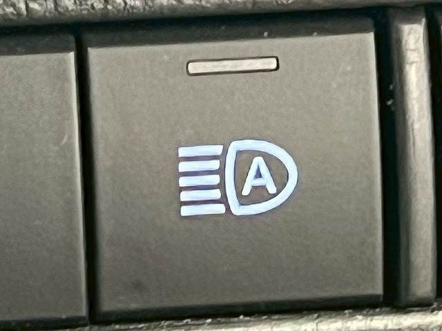 TOYOTA HARRIER HYBRID 2020