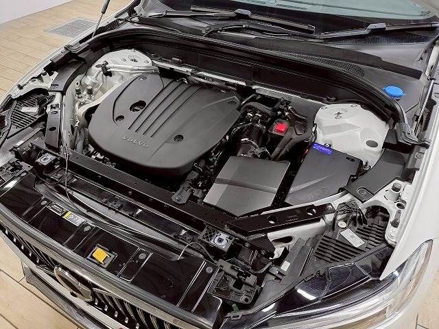 VOLVO VOLVO XC60 2023