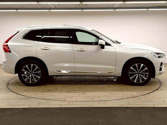 VOLVO VOLVO XC60 2023