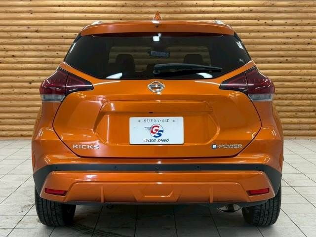 NISSAN KICKS 2020